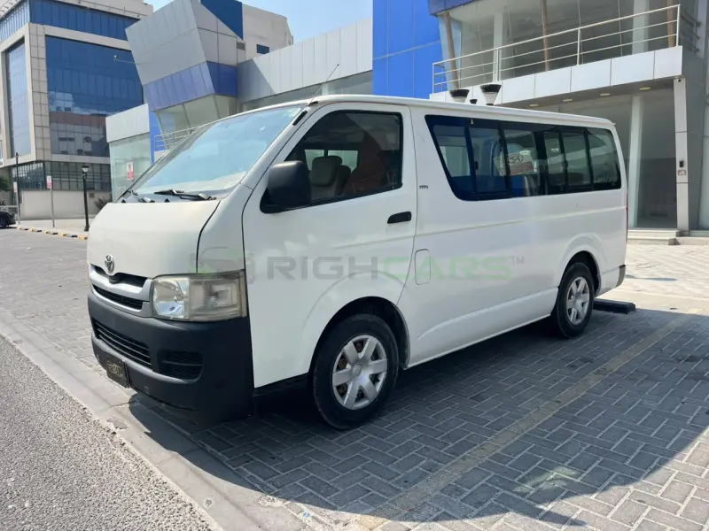  Toyota Hiace 